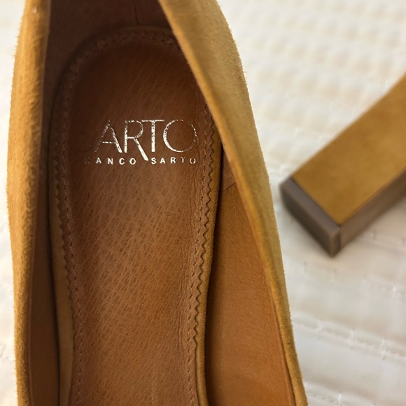 Franco Sarto Tan Heels Classic Pumps - Picture 3 of 3